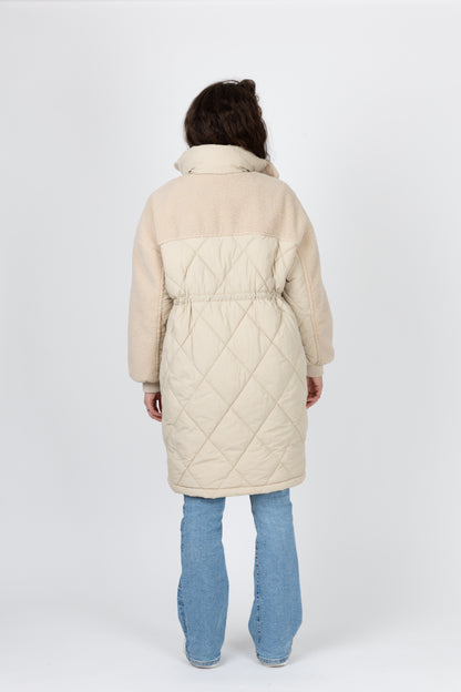 MANTEAU AVEC FAUSSE FOURRURE MOUTON
