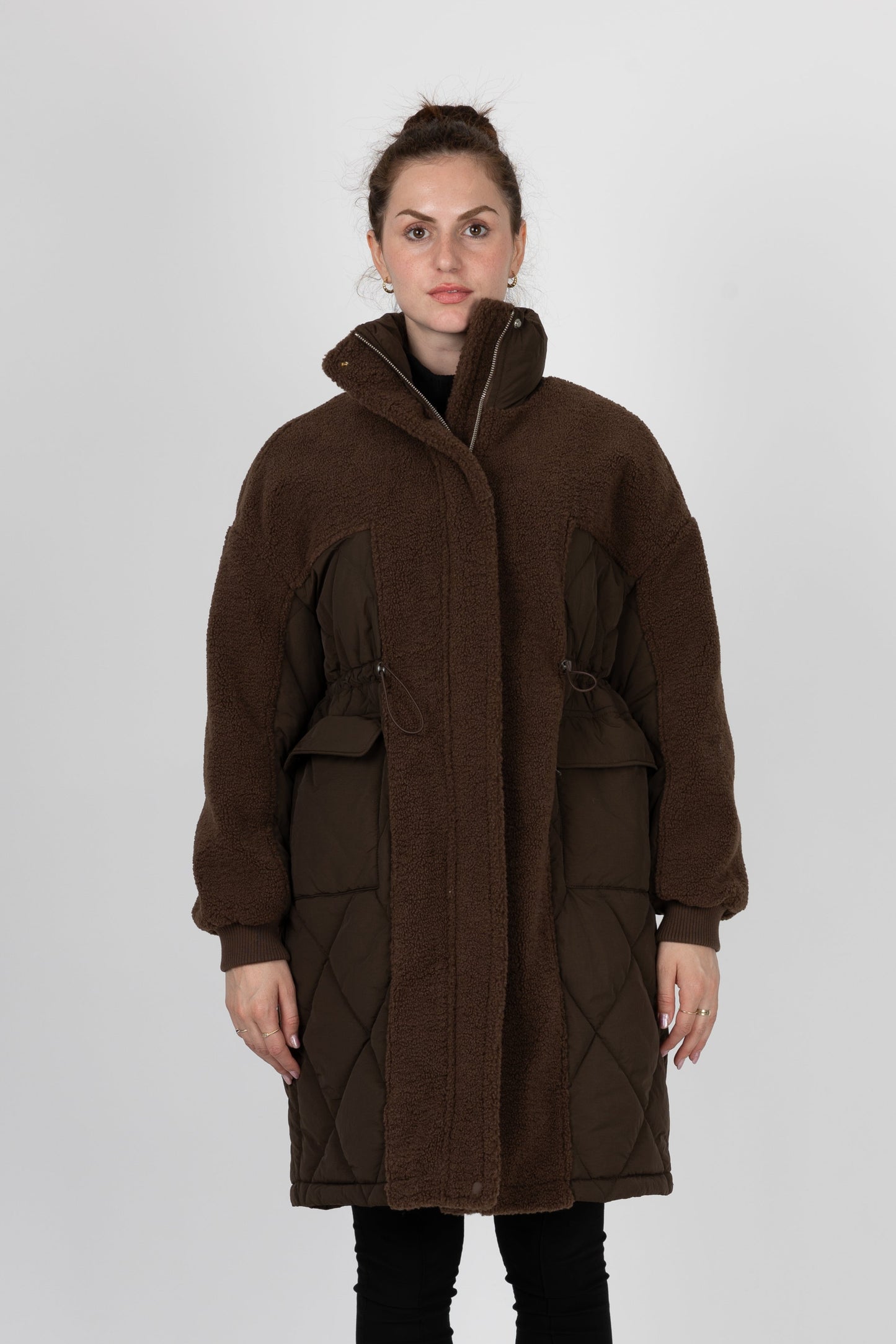 MANTEAU AVEC FAUSSE FOURRURE MOUTON