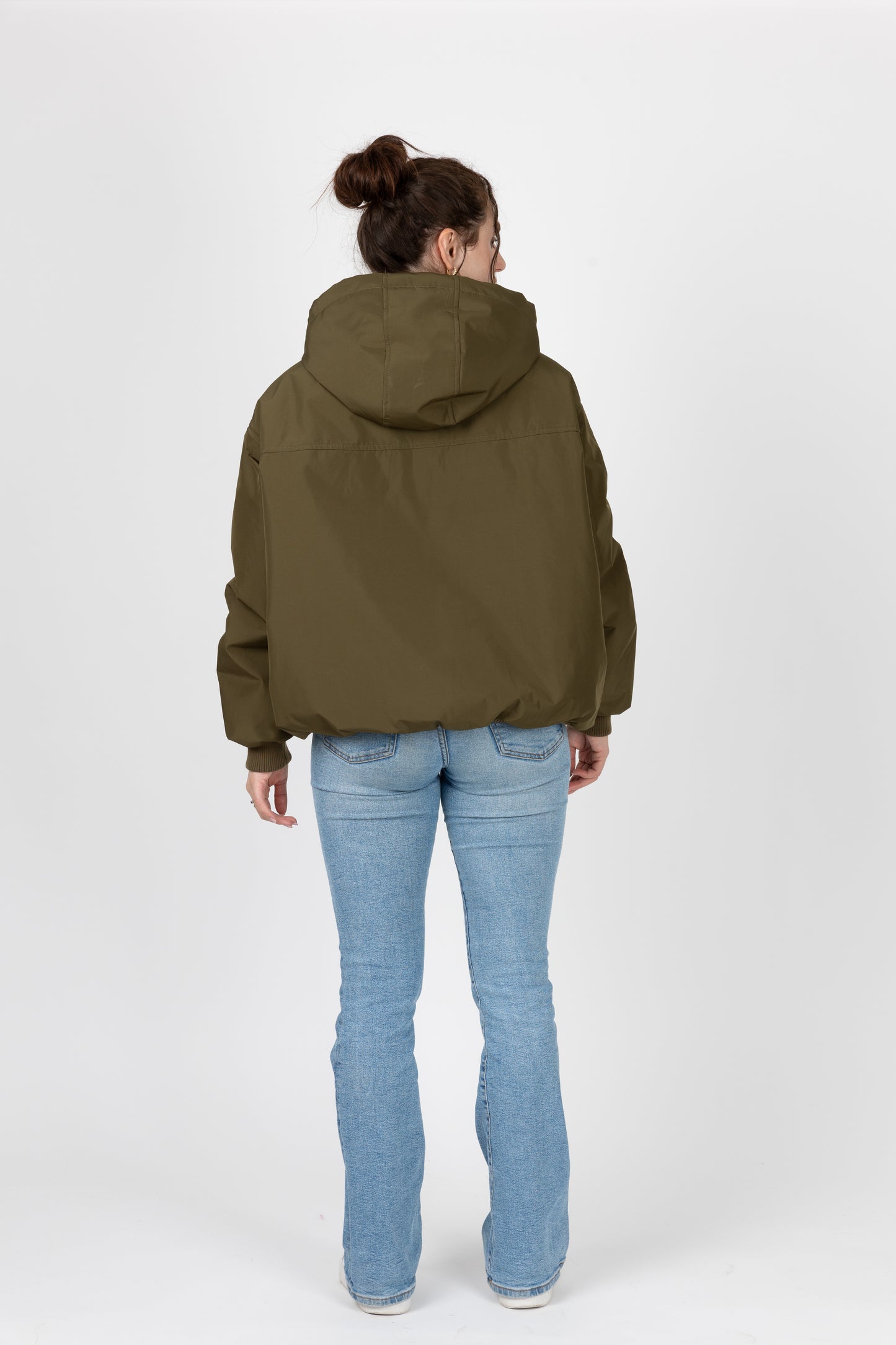 BLOUSON À CAPUCHE AVEC FAUSSE FOURRURE