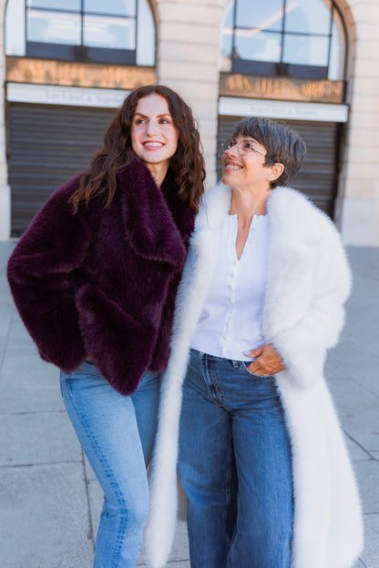MANTEAU COURT EN FAUSSE FOURRURE