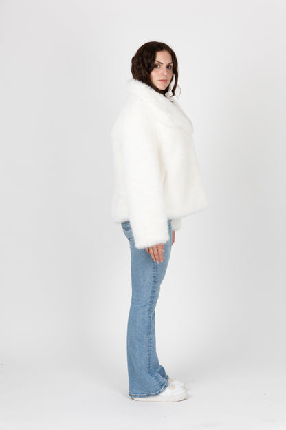MANTEAU COURT EN FAUSSE FOURRURE