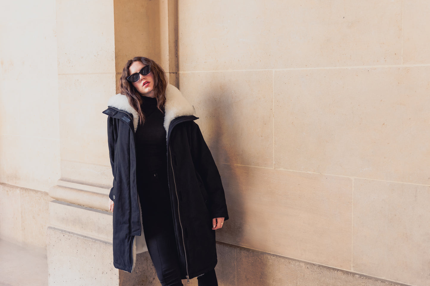 PARKA LONGUE AVEC INTÉRIEUR ET COL FAUSSE FOURRURE