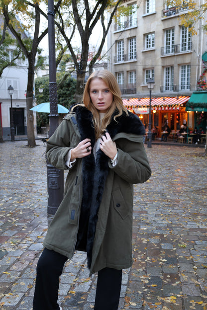 PARKA LONGUE AVEC INTÉRIEUR ET COL FAUSSE FOURRURE