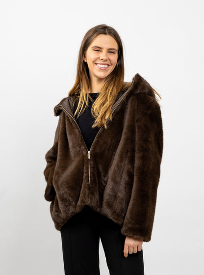 BLOUSON À CAPUCHE EN FAUSSE FOURRURE