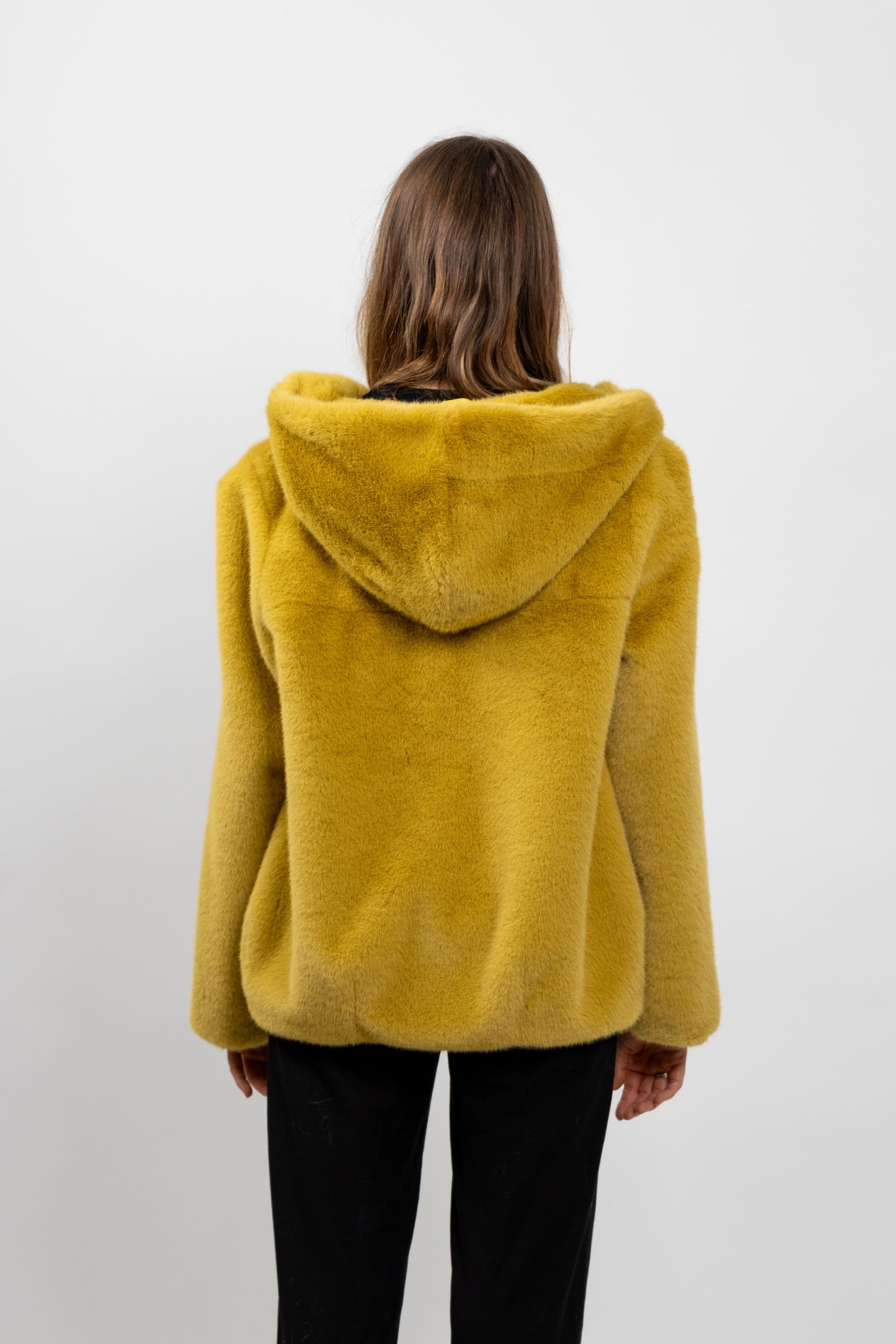 BLOUSON À CAPUCHE EN FAUSSE FOURRURE