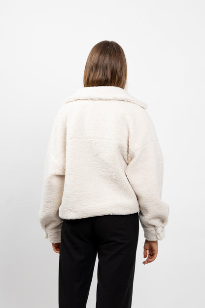 VESTE EN FAUSSE FOURRURE MOUTON