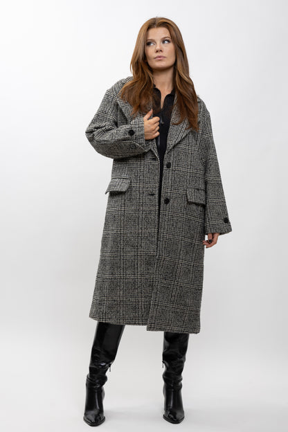 MANTEAU LONG EN LAINE À CARREAUX