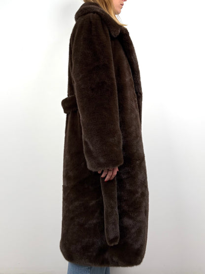 MANTEAU LONG EN FAUSSE FOURRURE A CEINTURE