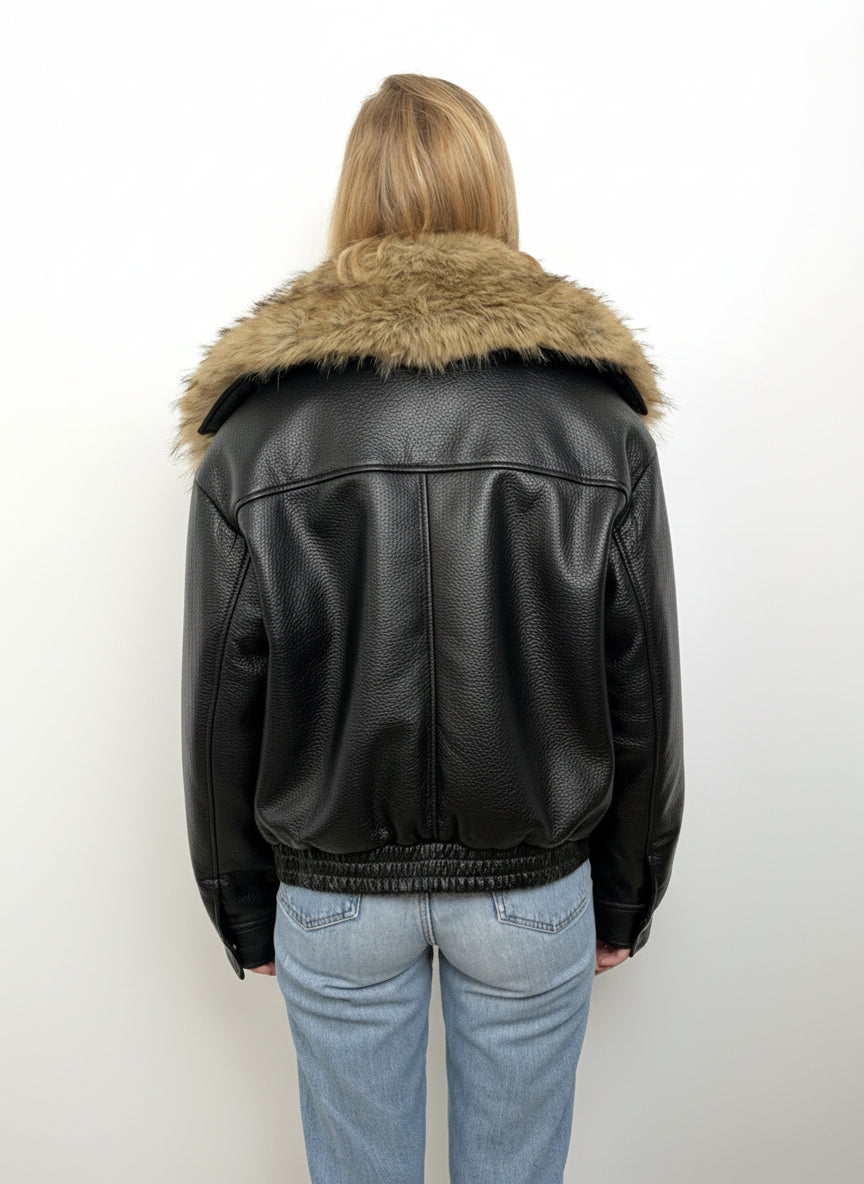 BLOUSON EN SIMILICUIR AVEC FAUSSE FOURRURE