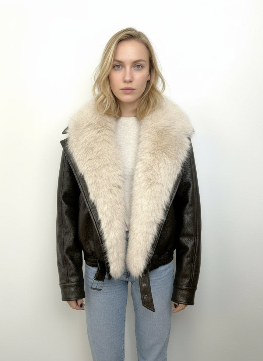 BLOUSON EN SIMILICUIR AVEC FAUSSE FOURRURE