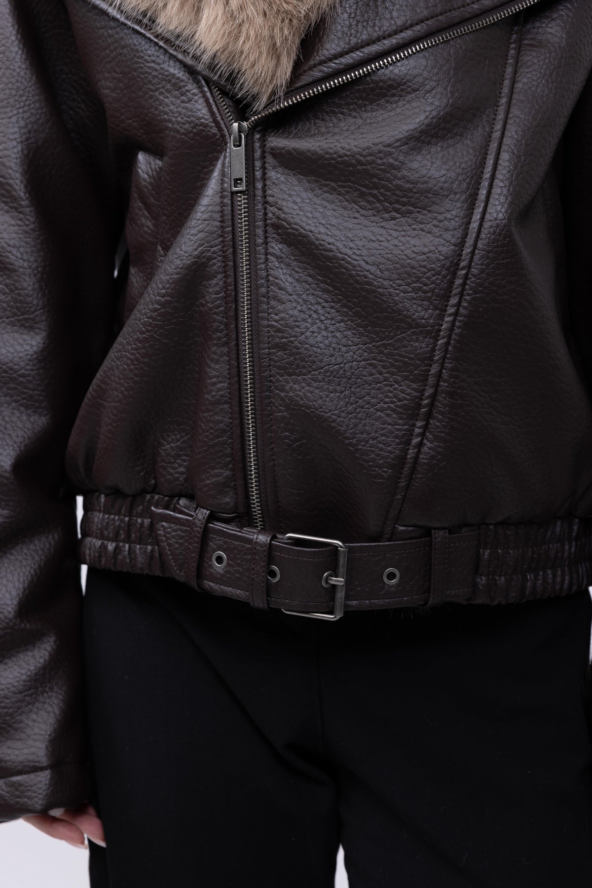 BLOUSON SIMILICUIR AVEC COL FAUSSE FOURRURE AMOVIBLE - K-ZELL PARIS