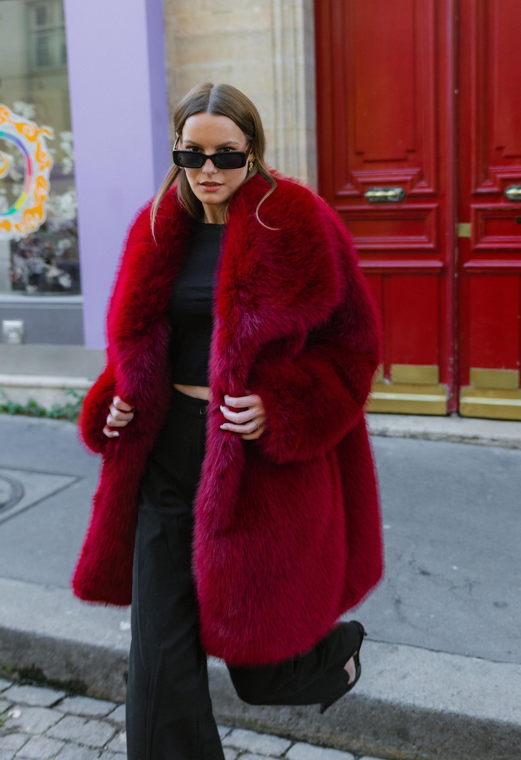 MANTEAU MI-LONG EN FAUSSE FOURRURE EFFET RENARD