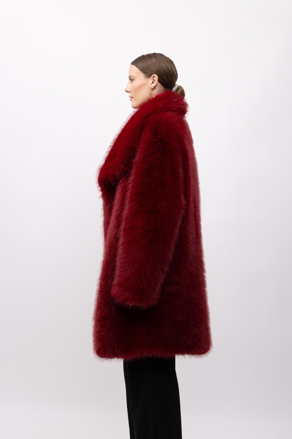 MANTEAU MI-LONG EN FAUSSE FOURRURE EFFET RENARD