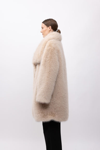 MANTEAU MI-LONG EN FAUSSE FOURRURE EFFET RENARD