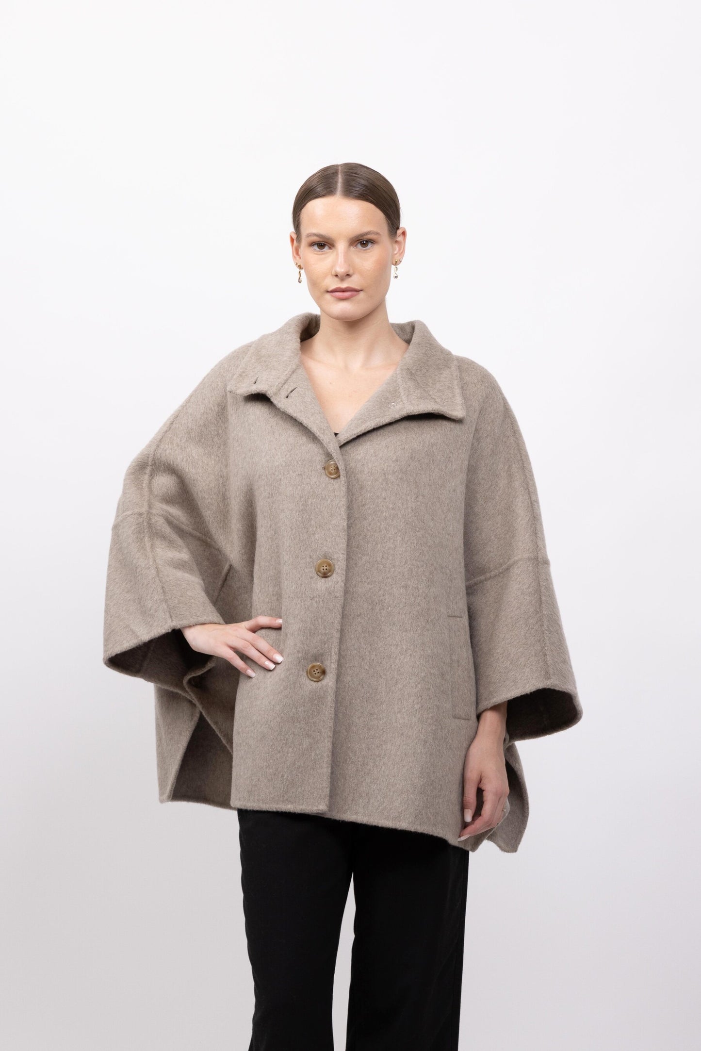 CAPE FLUIDE  EN LAINE - FAIT MAIN - K-ZELL PARIS