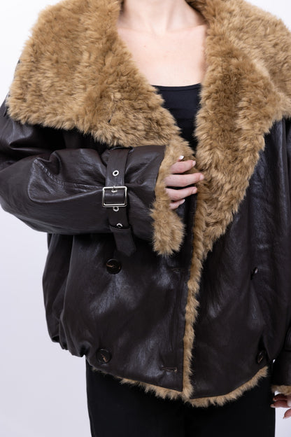 BLOUSON EN SIMILICUIR À INTÉRIEUR FAUSSE FOURRURE