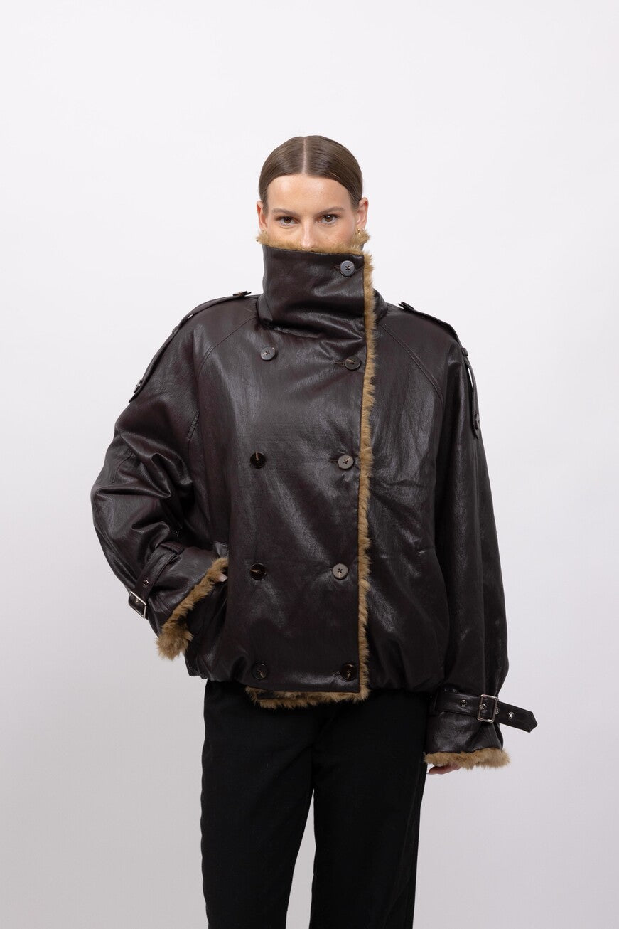 BLOUSON EN SIMILICUIR À INTÉRIEUR FAUSSE FOURRURE