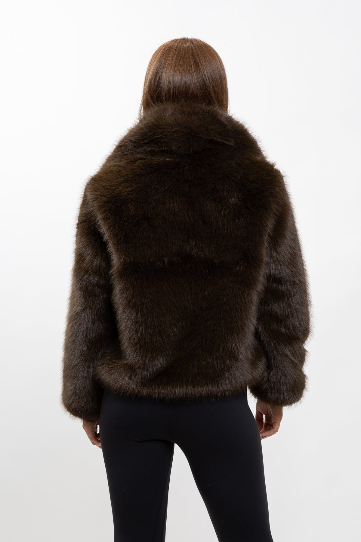 MANTEAU COURT EN FAUSSE FOURRURE EFFET RENARD