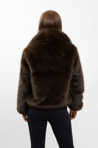 MANTEAU COURT EN FAUSSE FOURRURE EFFET RENARD