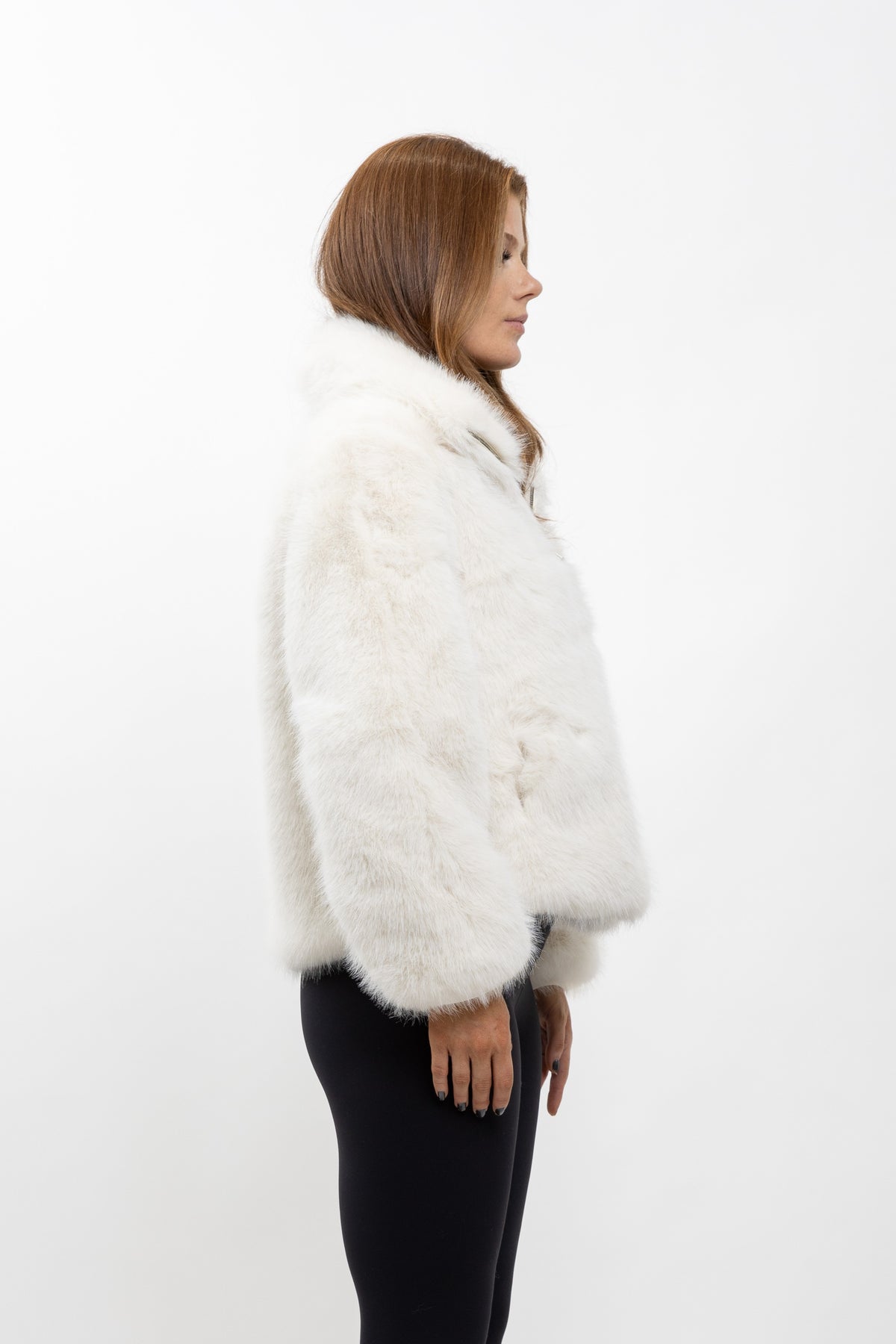 MANTEAU COURT EN FAUSSE FOURRURE EFFET RENARD