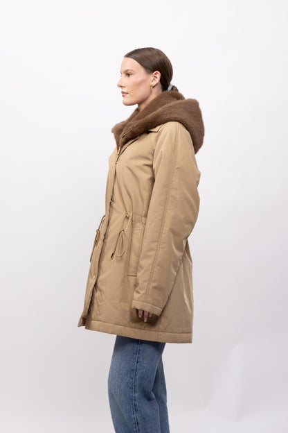 PARKA IMPERMÉABLE AVEC CAPUCHE AMOVIBLE EN FAUSSE FOURRURE