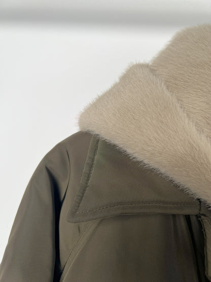 PARKA IMPERMÉABLE AVEC CAPUCHE AMOVIBLE EN FAUSSE FOURRURE