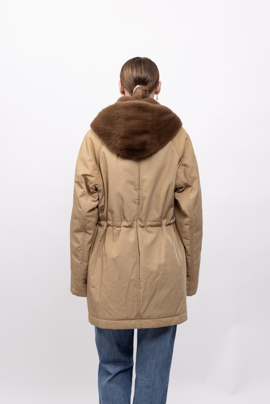 PARKA IMPERMÉABLE AVEC CAPUCHE AMOVIBLE EN FAUSSE FOURRURE
