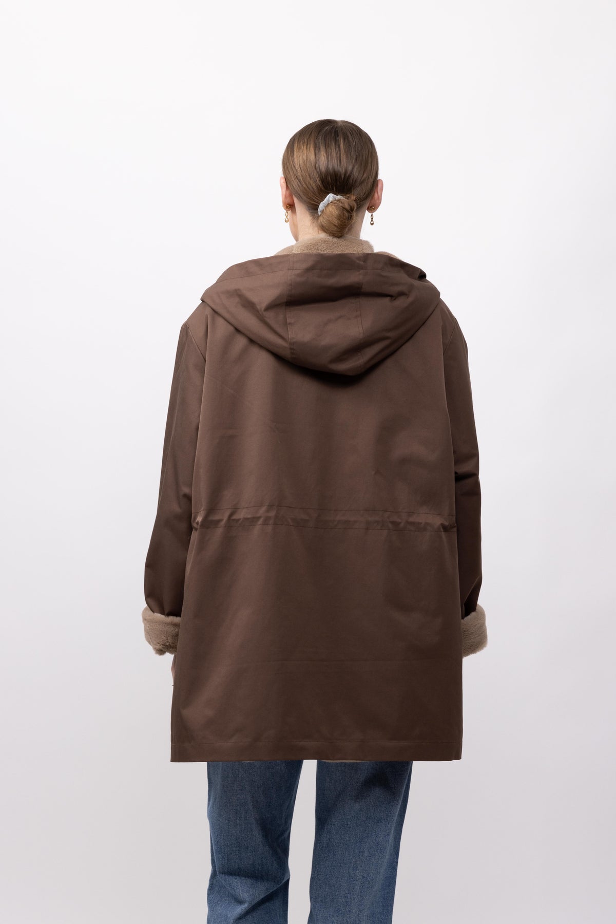 PARKA IMPERMÉABLE A CAPUCHE ET INTÉRIEUR FAUSSE FOURRURE