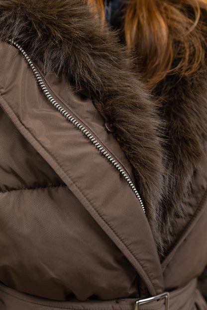 DOUDOUNE CINTRÉE AVEC COL AMOVIBLE EN FAUSSE FOURRURE