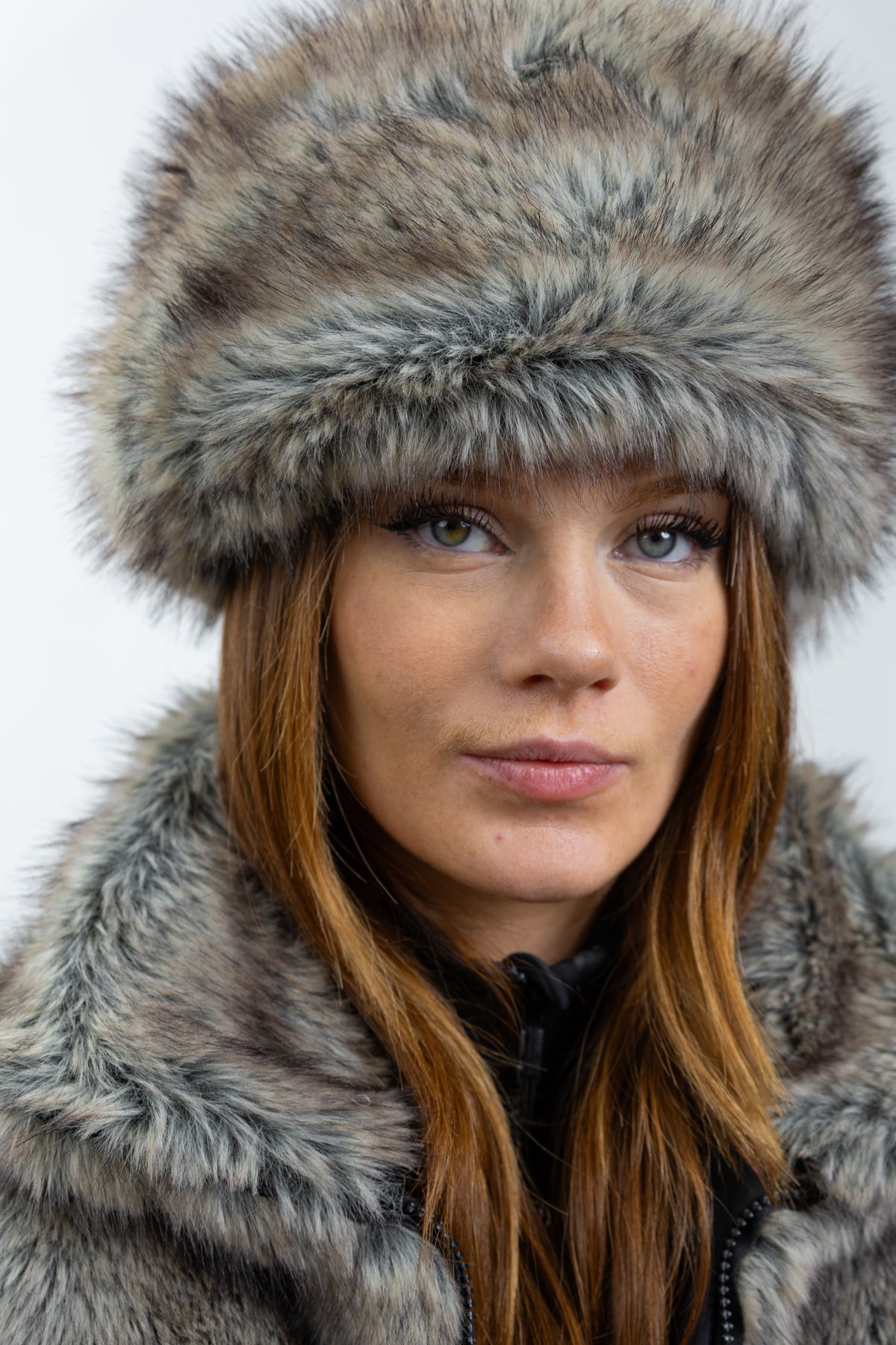 BONNET EN FAUSSE FOURRURE