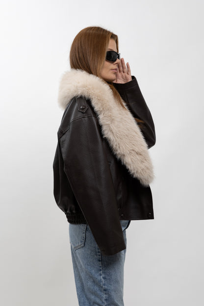 BLOUSON SIMILICUIR AVEC COL AMOVIBLE EN FAUSSE FOURRURE