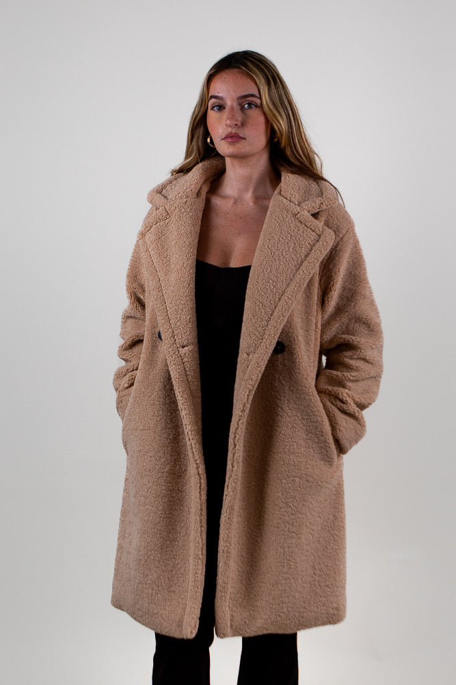 MANTEAU MI-LONG EN MOUMOUTE