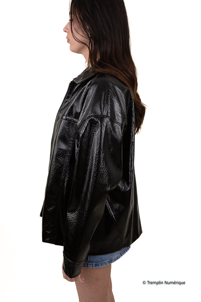 BLOUSON EN FAUX CUIR BRILLANT