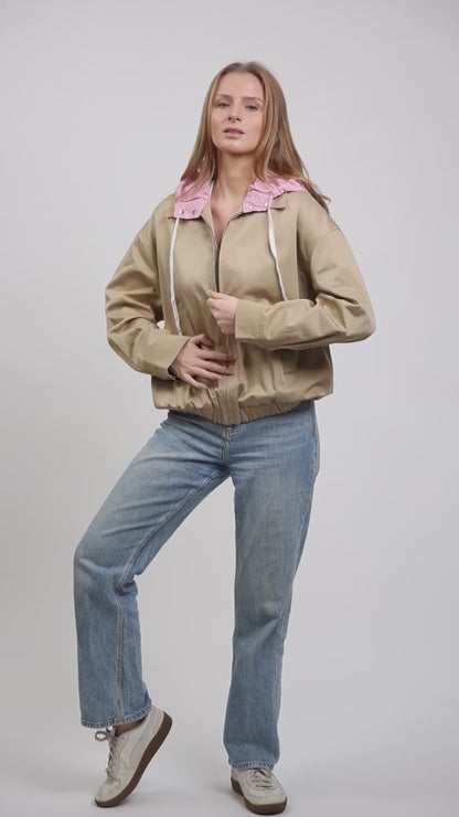 BLOUSON À CAPUCHE AMOVIBLE CONTRASTÉE